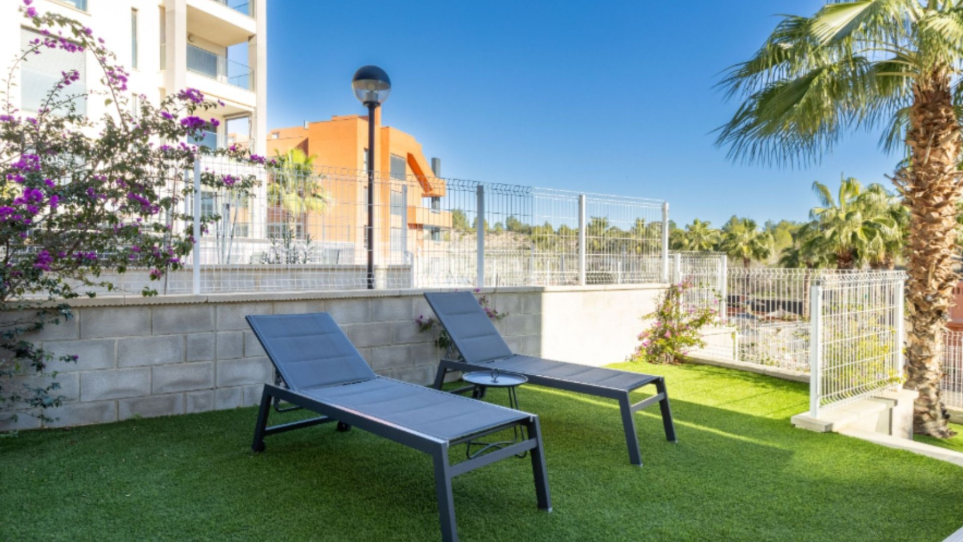 Resale - Apartments -
Orihuela Costa - Villamartín