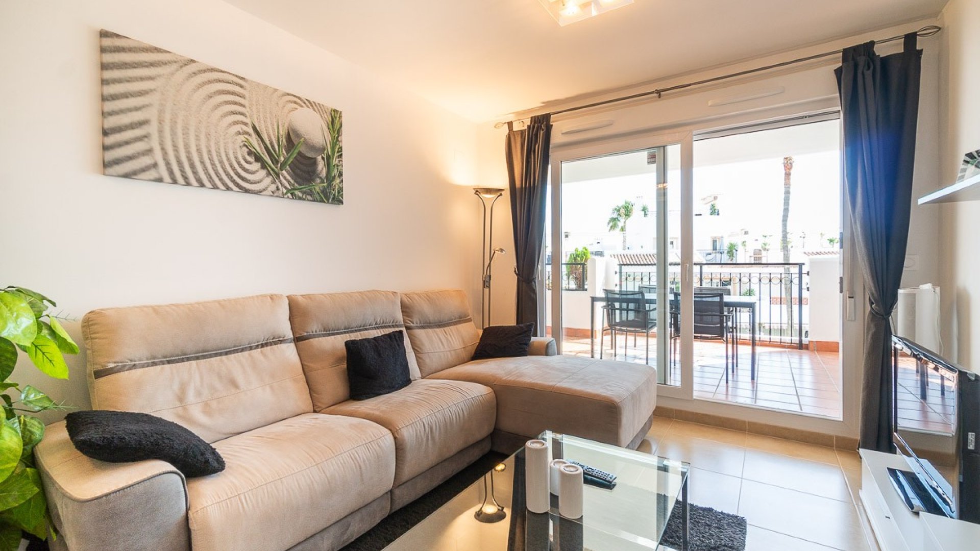 Resale - Apartments -
Orihuela Costa - Villamartín