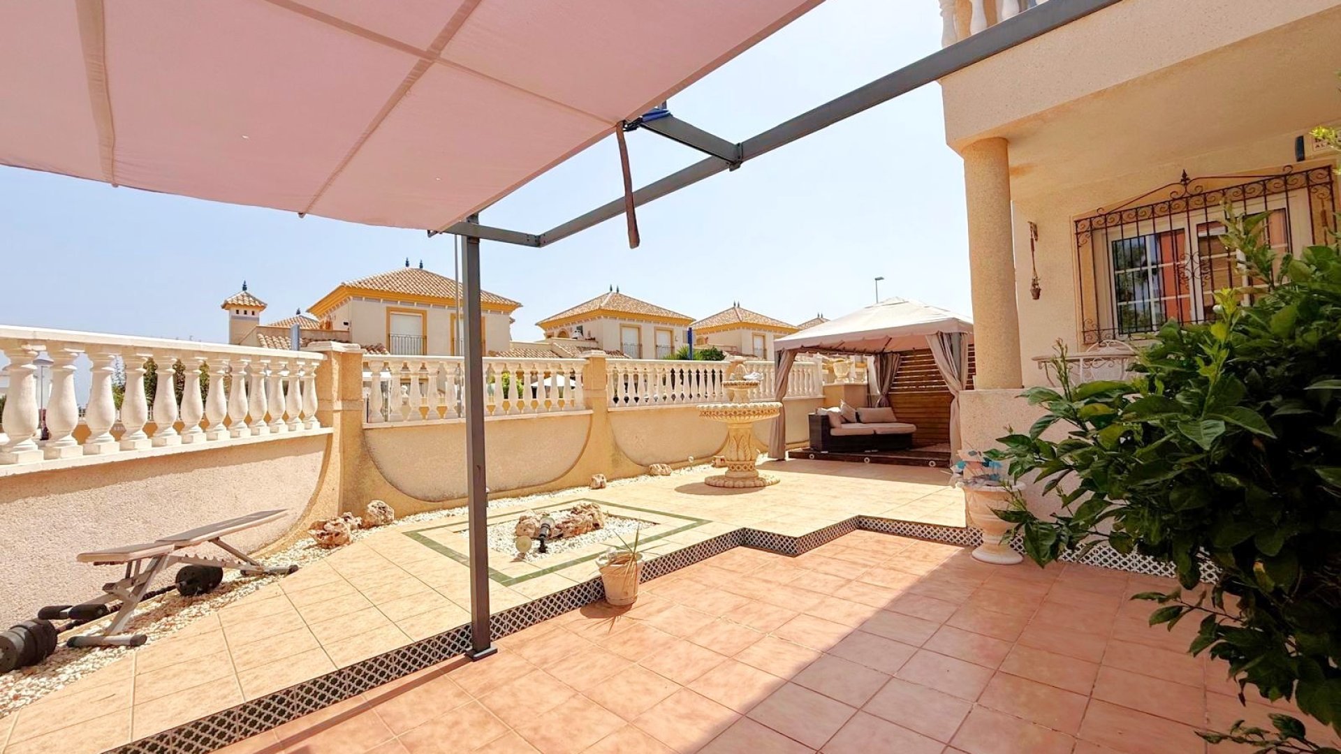 Resale - Apartments -
Orihuela Costa - Villamartín
