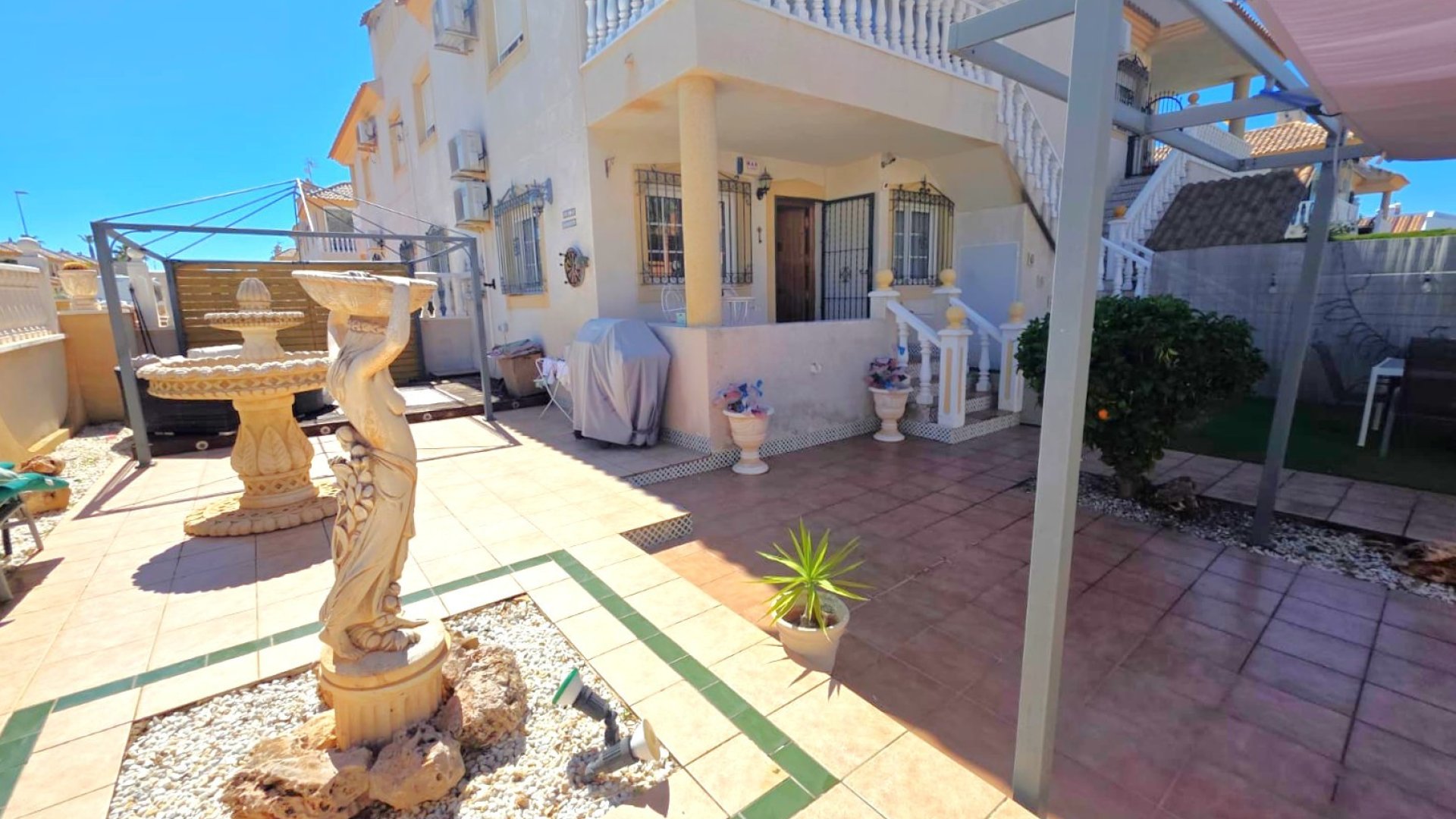 Resale - Apartments -
Orihuela Costa - Villamartín