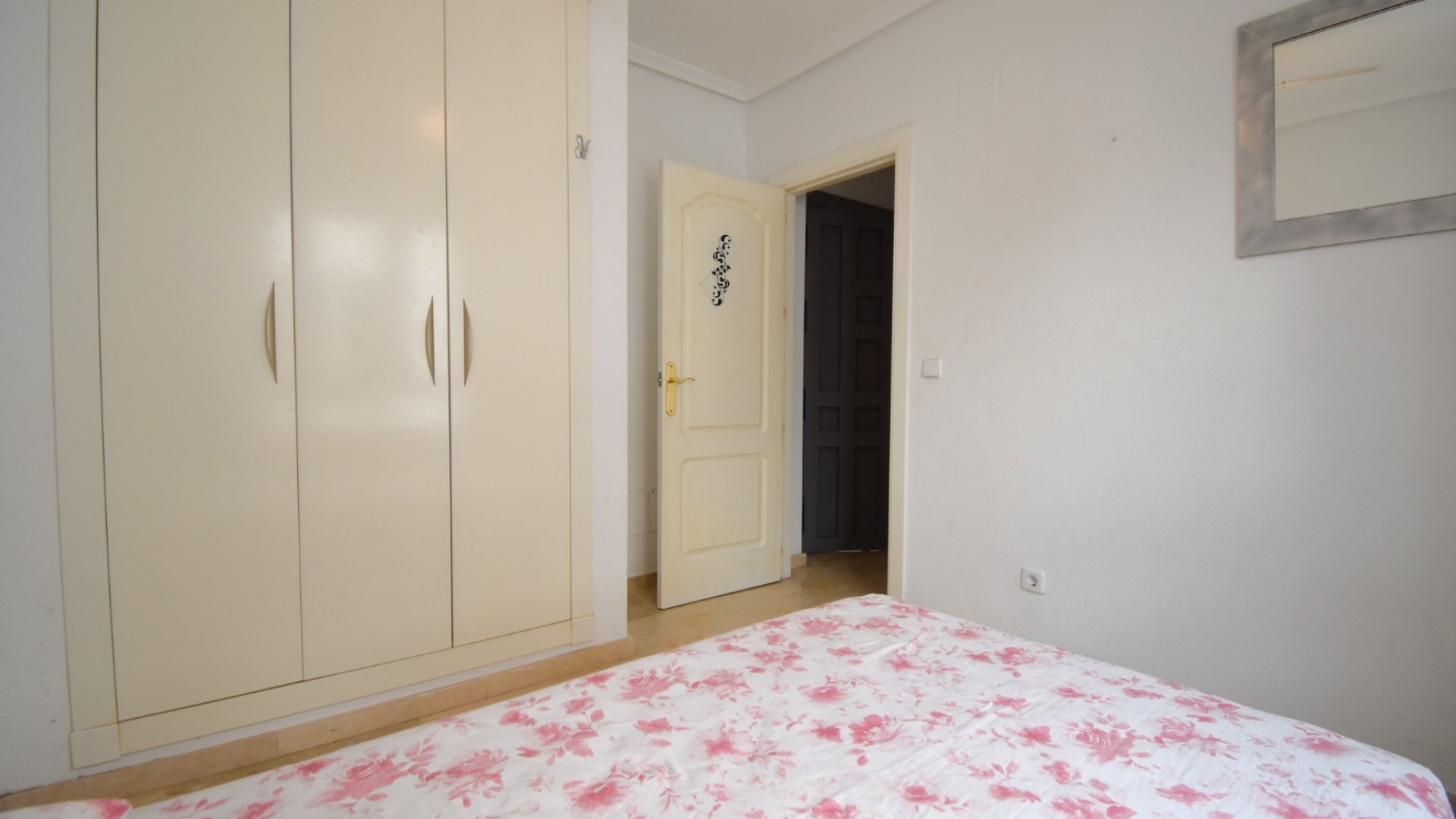 Resale - Apartments -
Orihuela Costa - Villamartín