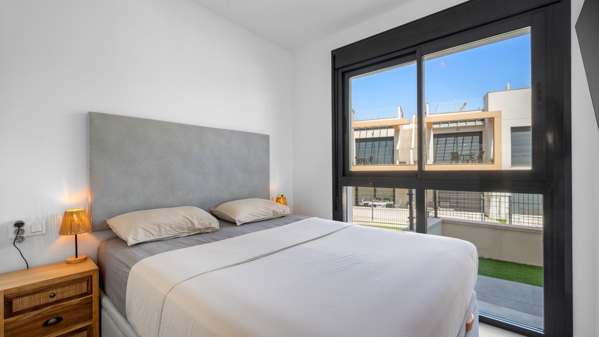 Resale - Apartments -
Orihuela Costa - Villamartín