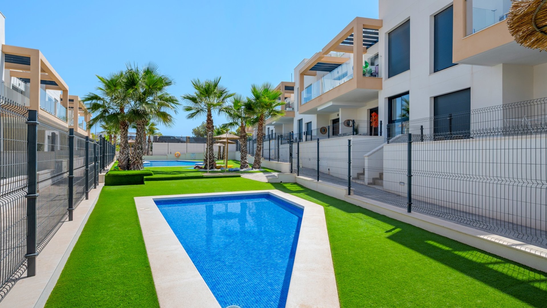 Resale - Apartments -
Orihuela Costa - Villamartín