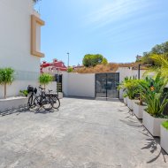 Resale - Apartments -
Orihuela Costa - Villamartín