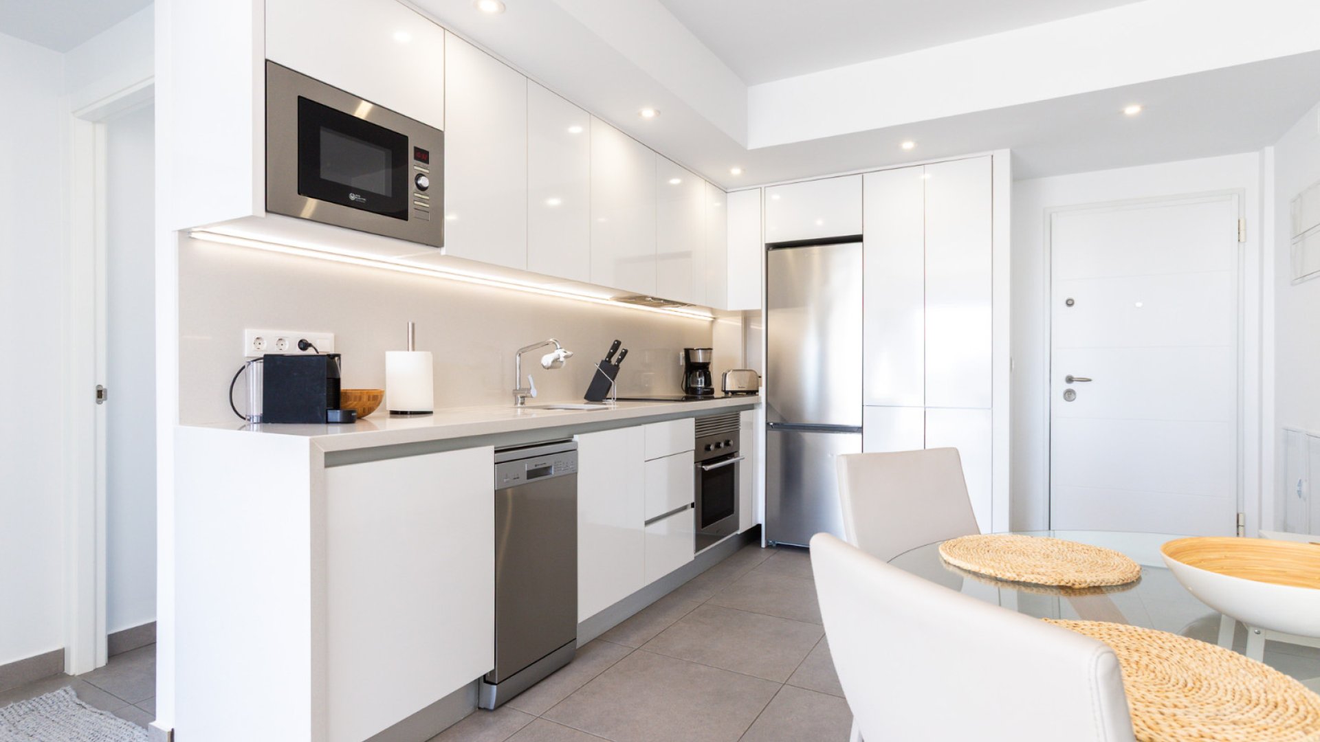 Resale - Apartments -
Orihuela Costa - Villamartín