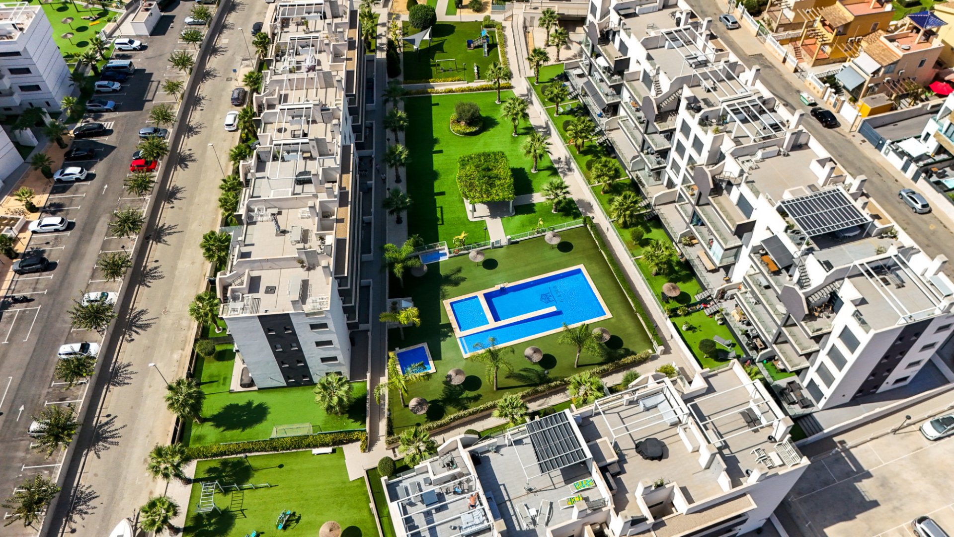 Resale - Apartments -
Orihuela Costa - Villamartín