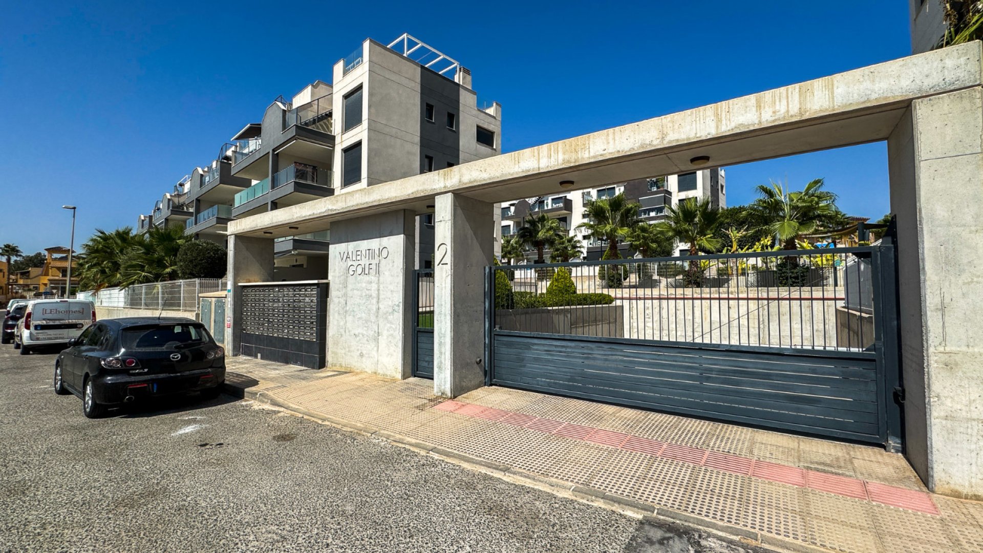 Resale - Apartments -
Orihuela Costa - Villamartín