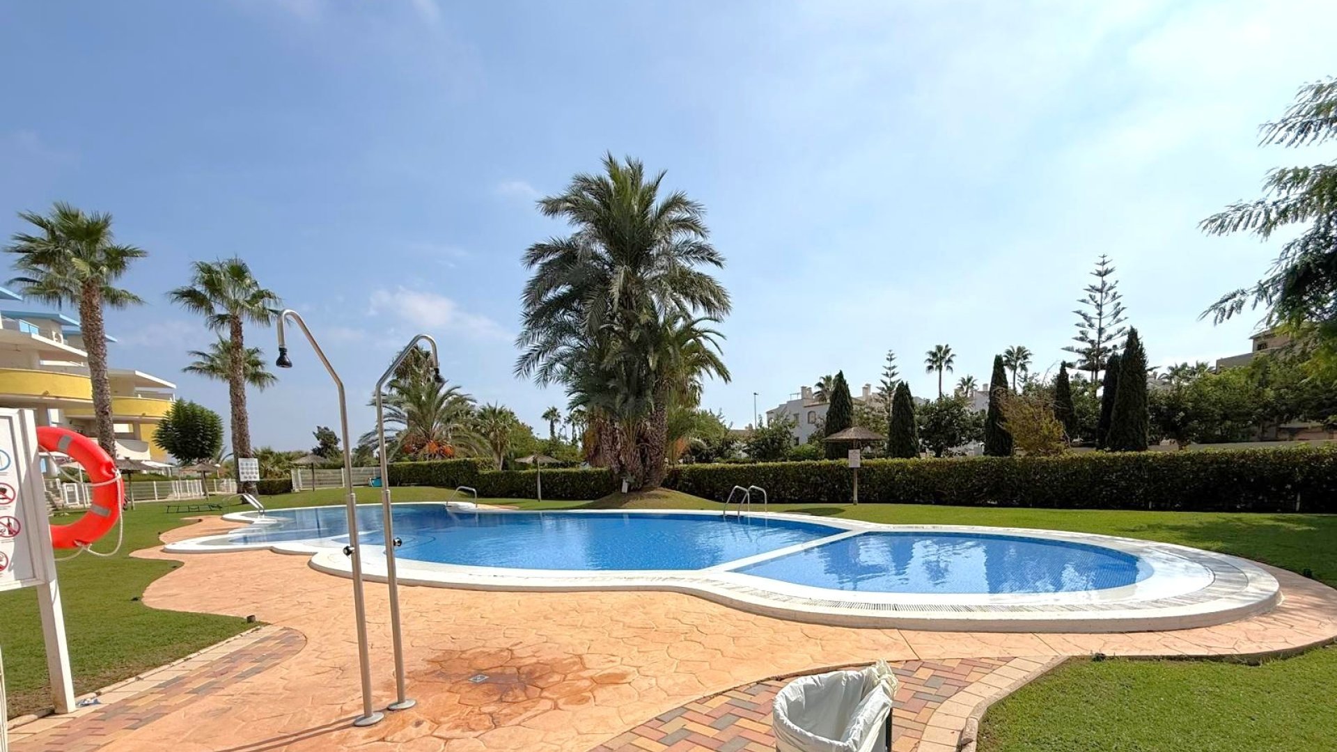 Resale - Apartments -
Orihuela Costa - Villamartín