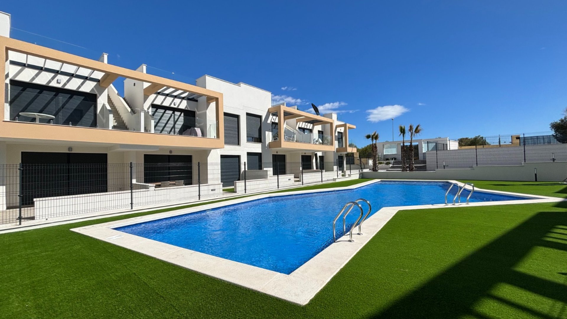 Resale - Apartments -
Orihuela Costa - Villamartín