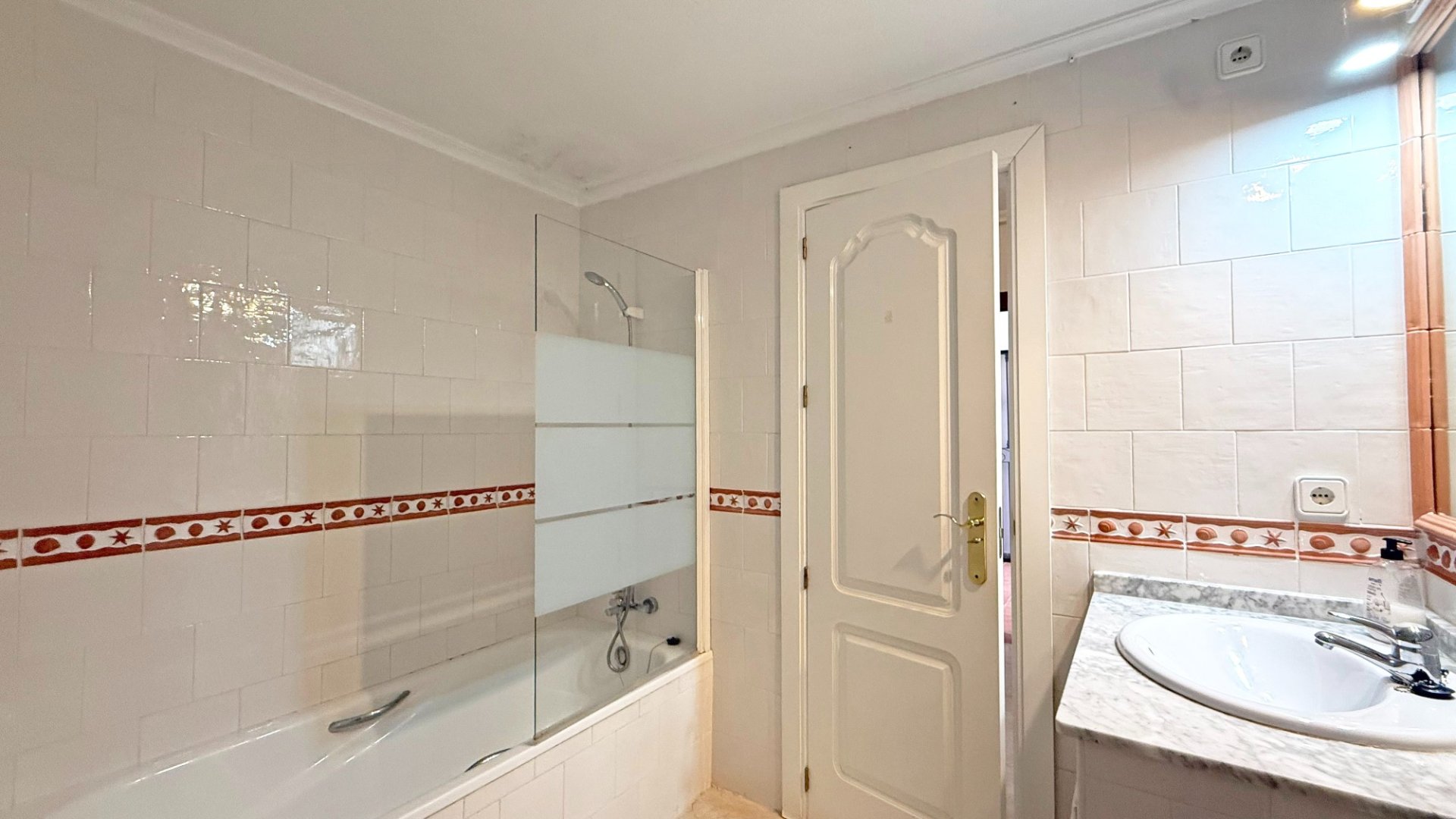 Resale - Apartments -
Orihuela Costa - Villamartín