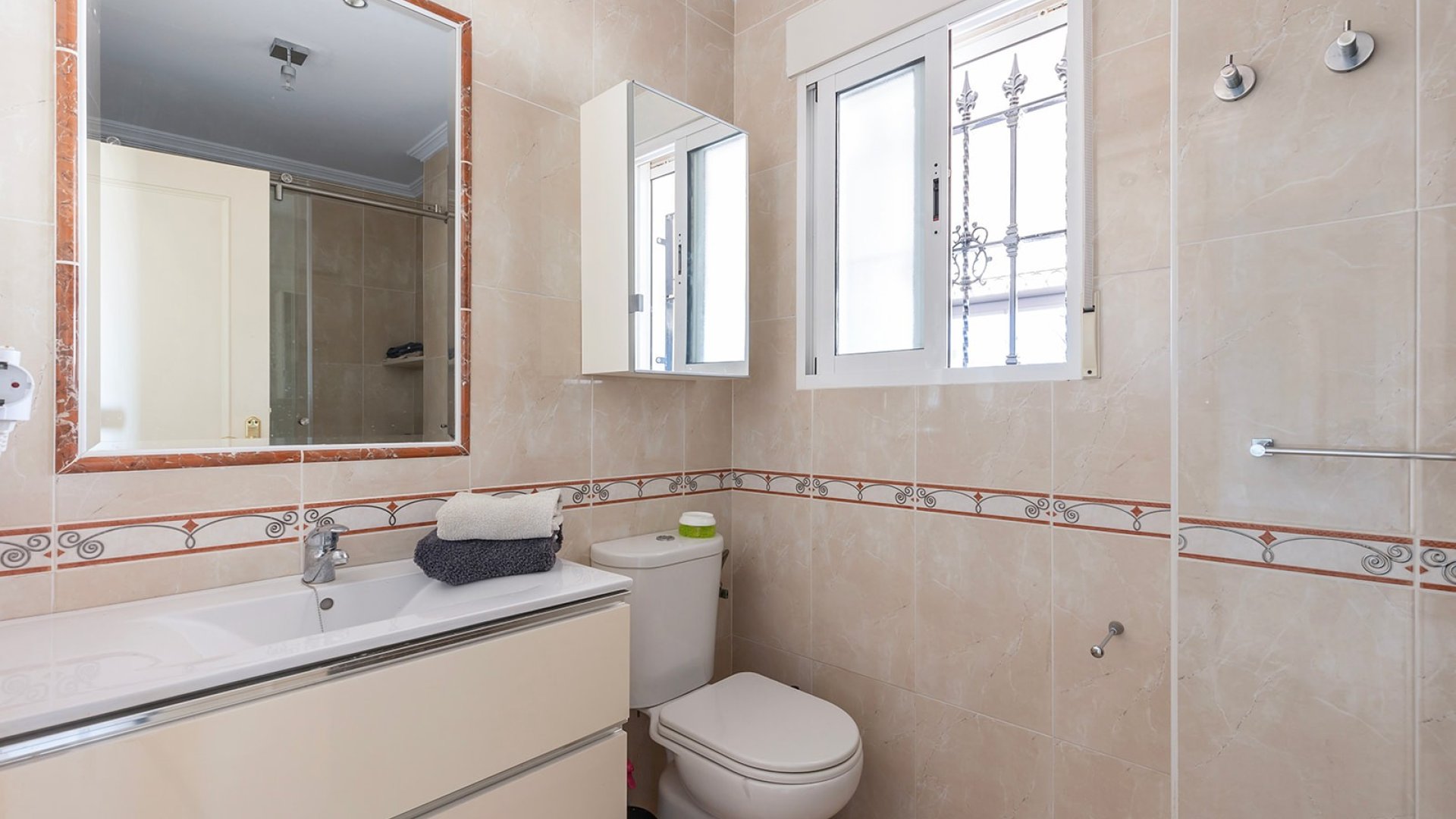 Resale - Apartments -
Orihuela Costa - Villamartín