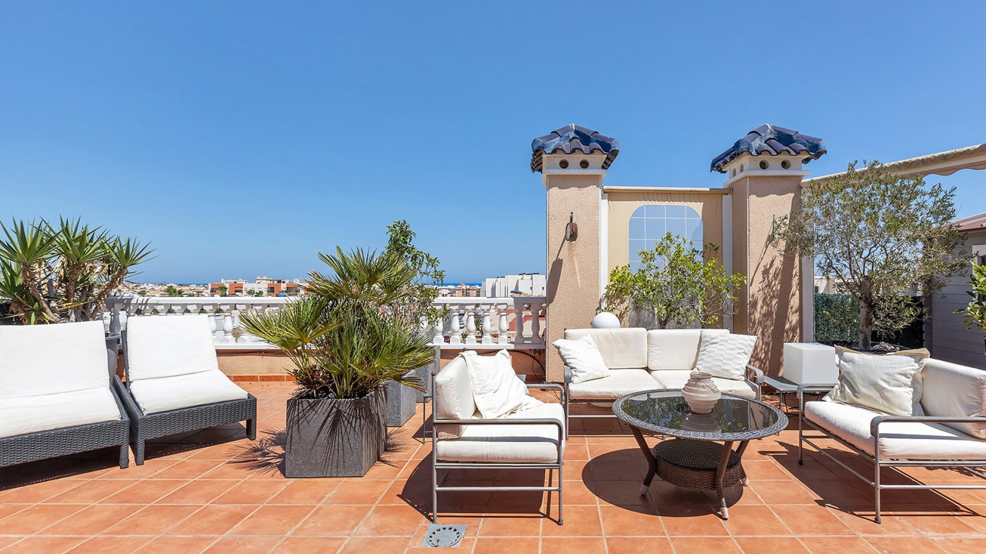 Resale - Apartments -
Orihuela Costa - Villamartín