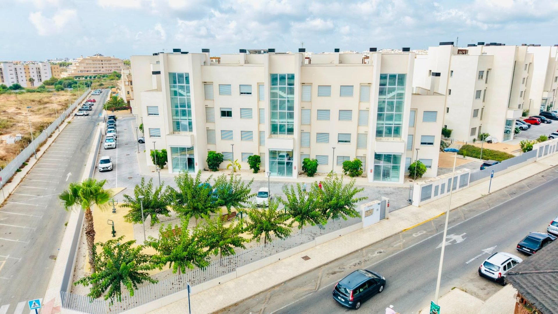 Resale - Apartments -
Orihuela Costa