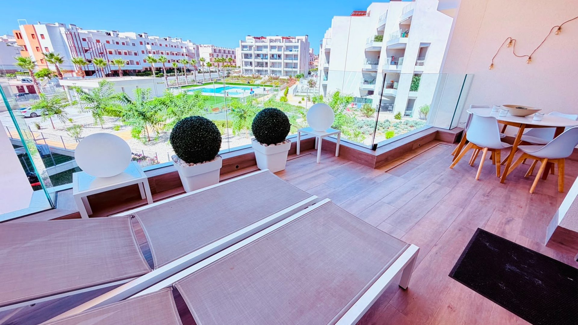Resale - Apartments -
Orihuela Costa