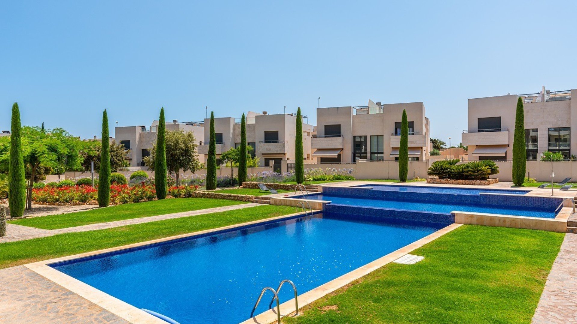 Resale - Apartments -
Orihuela Costa