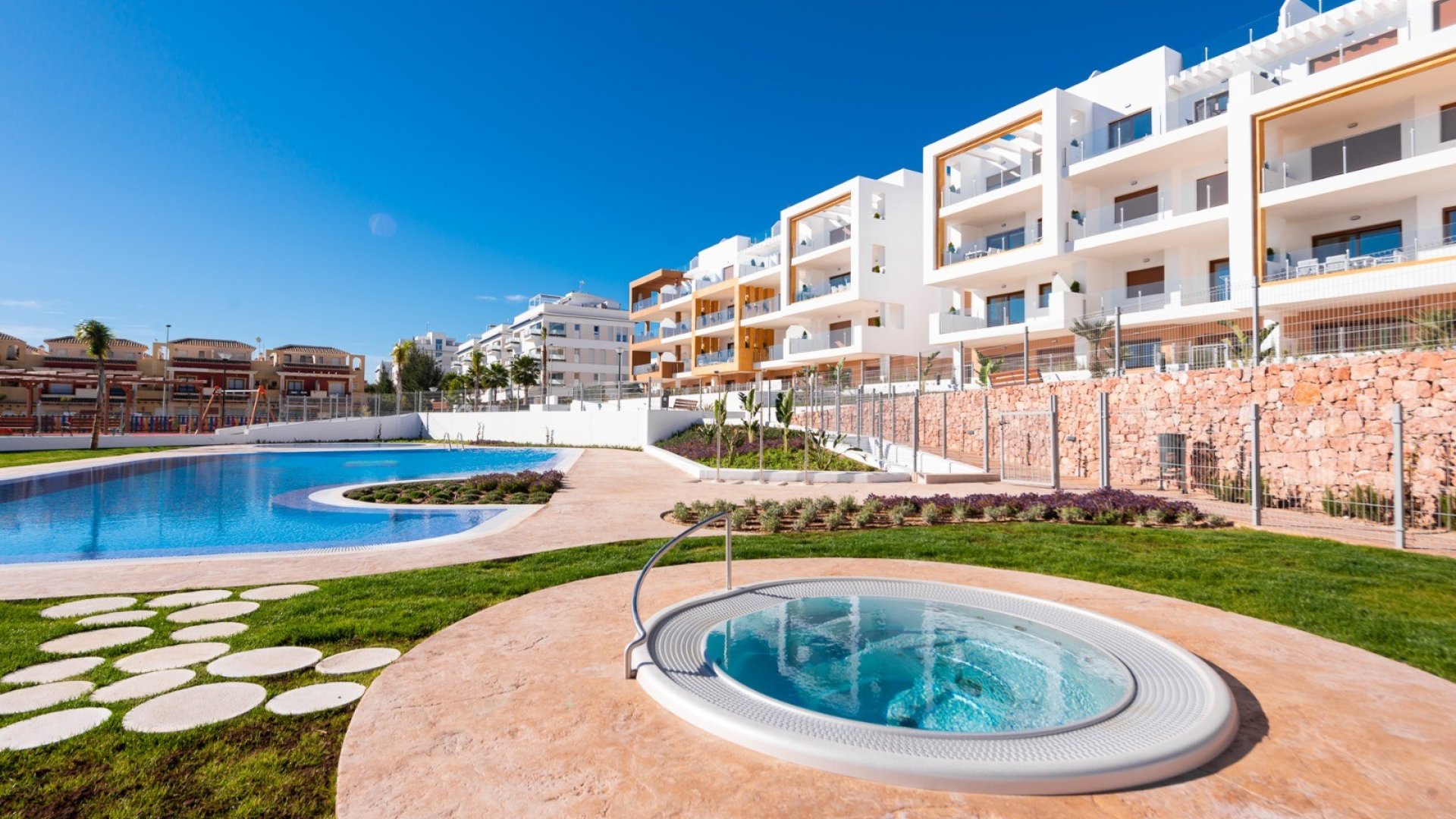 Resale - Apartments -
Orihuela Costa