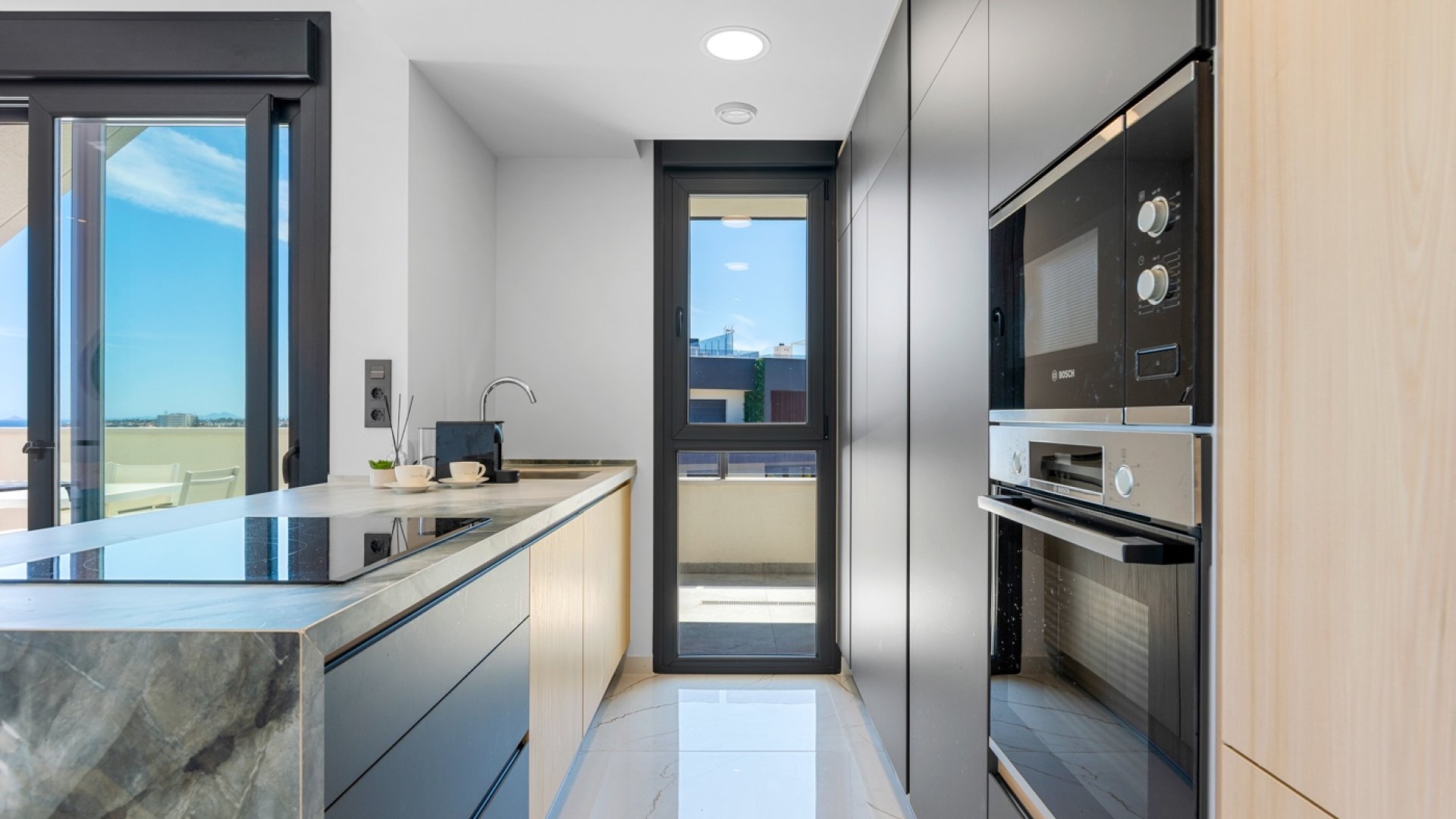 Resale - Apartments -
Orihuela Costa
