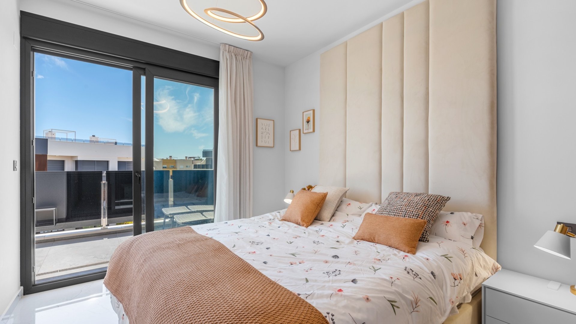 Resale - Apartments -
Orihuela Costa