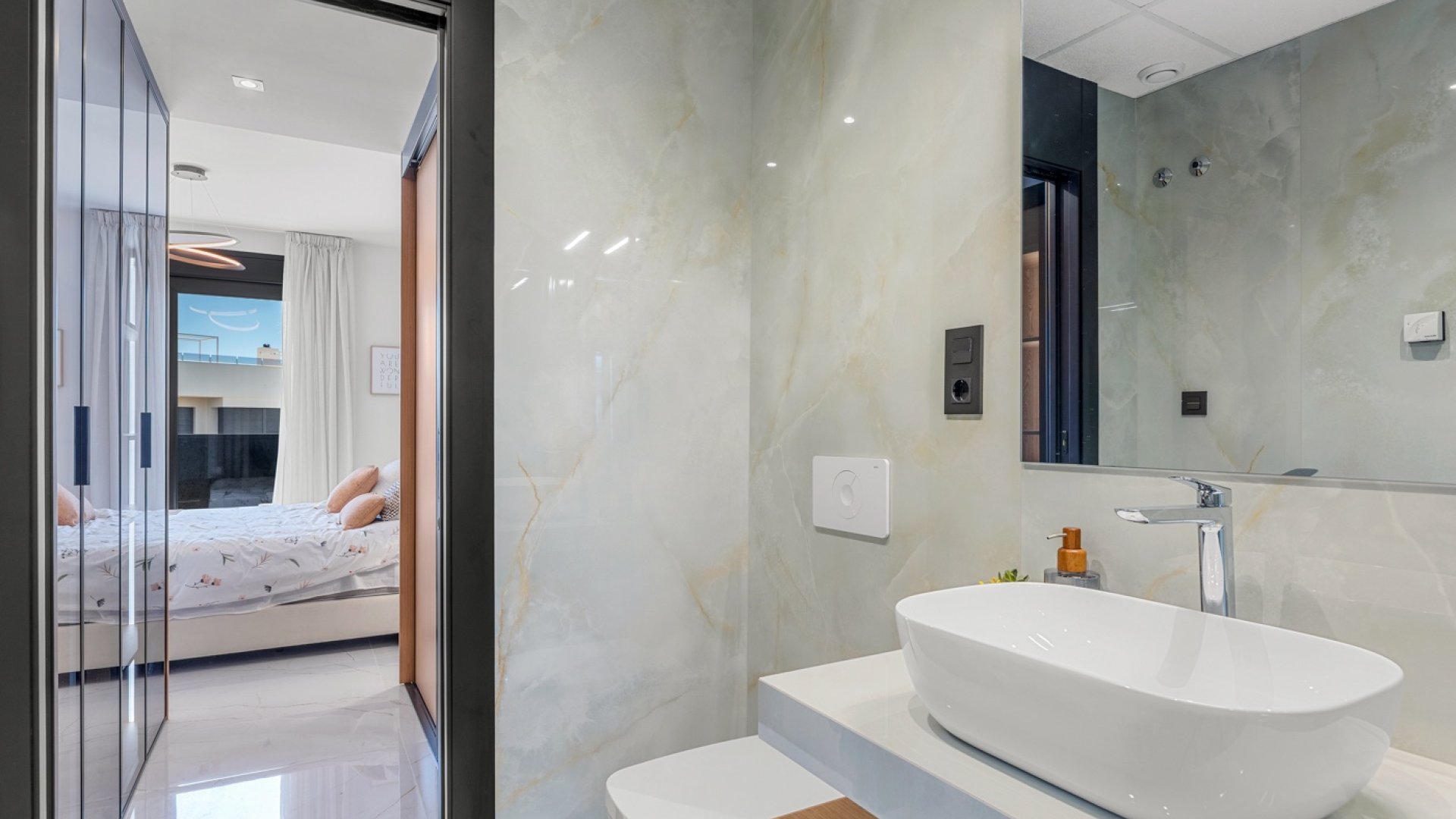 Resale - Apartments -
Orihuela Costa