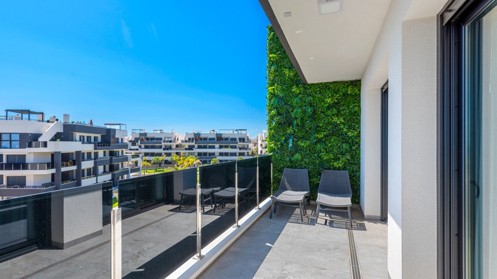 Resale - Apartments -
Orihuela Costa