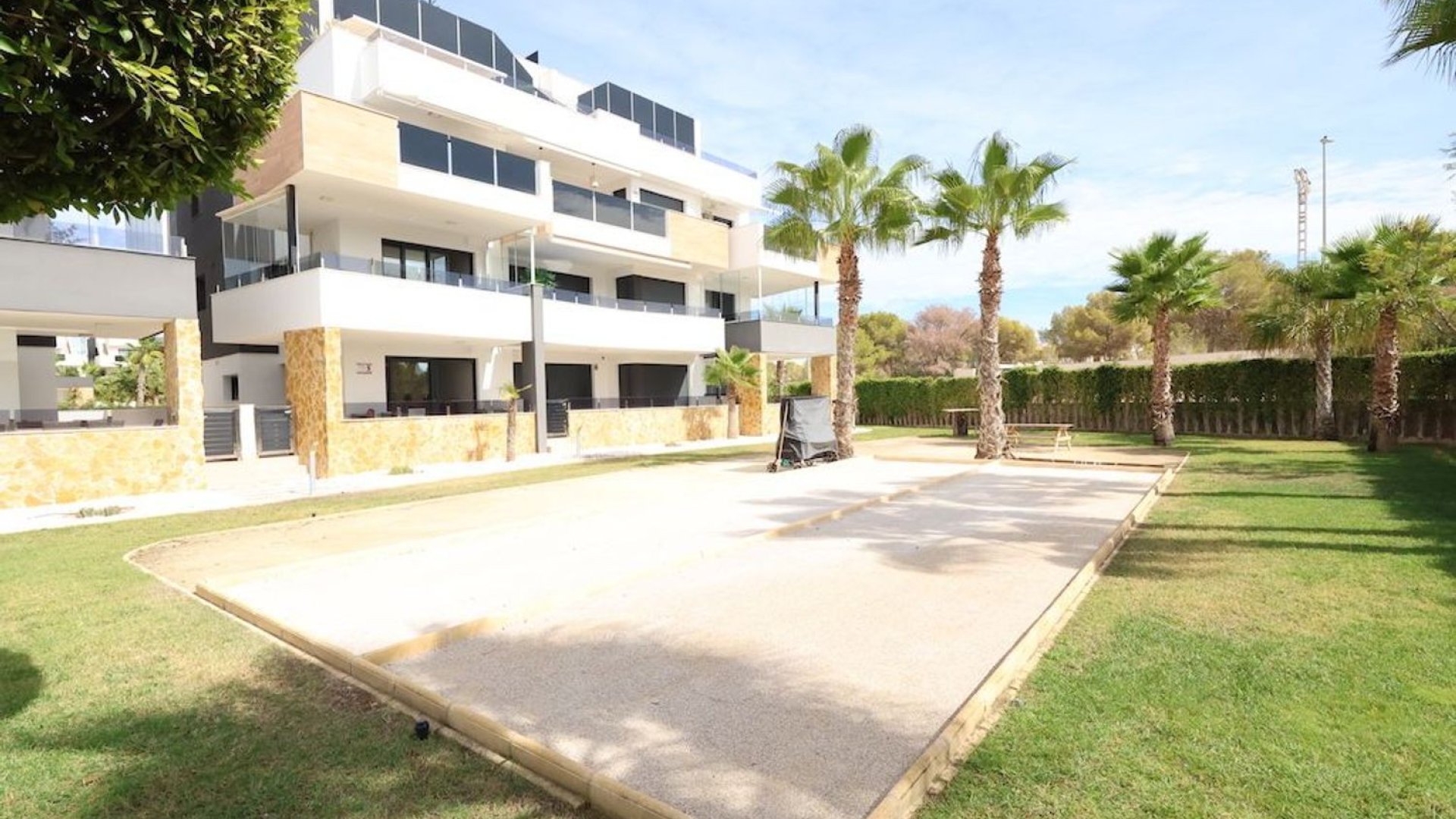Resale - Apartments -
Orihuela Costa