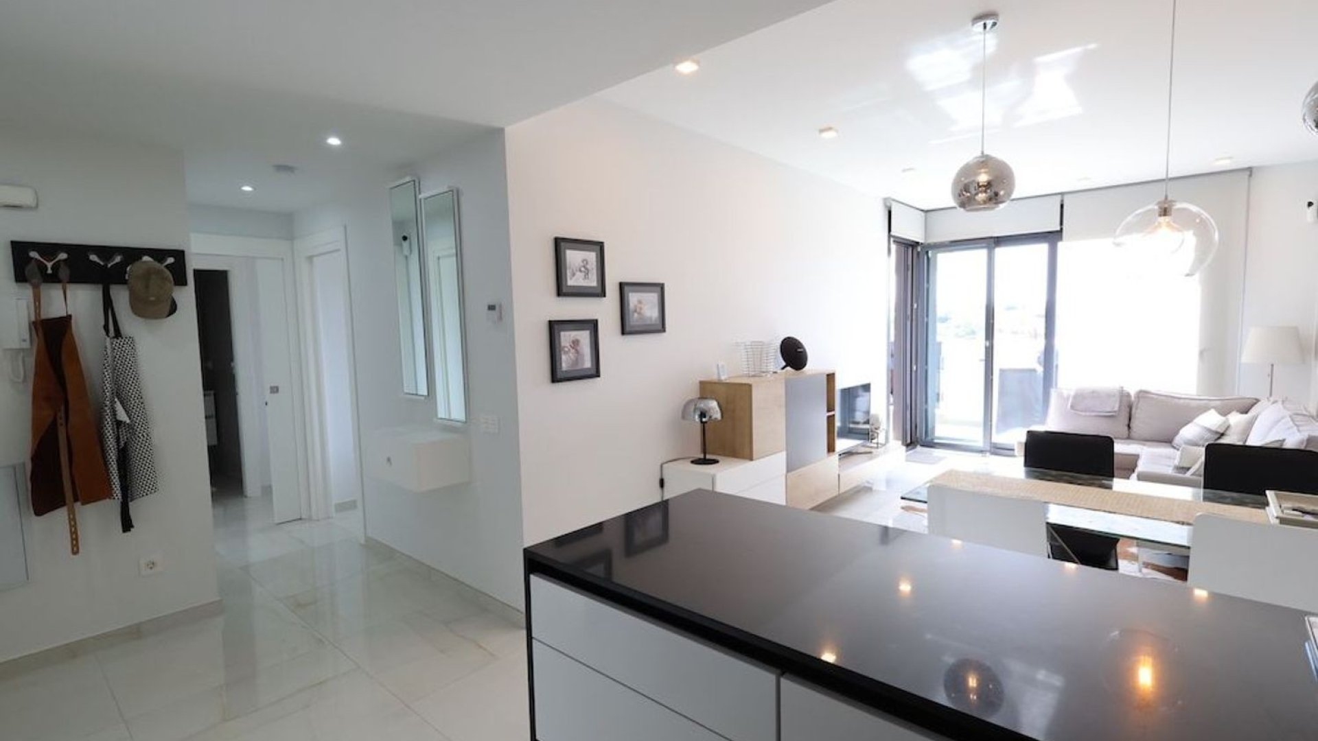 Resale - Apartments -
Orihuela Costa
