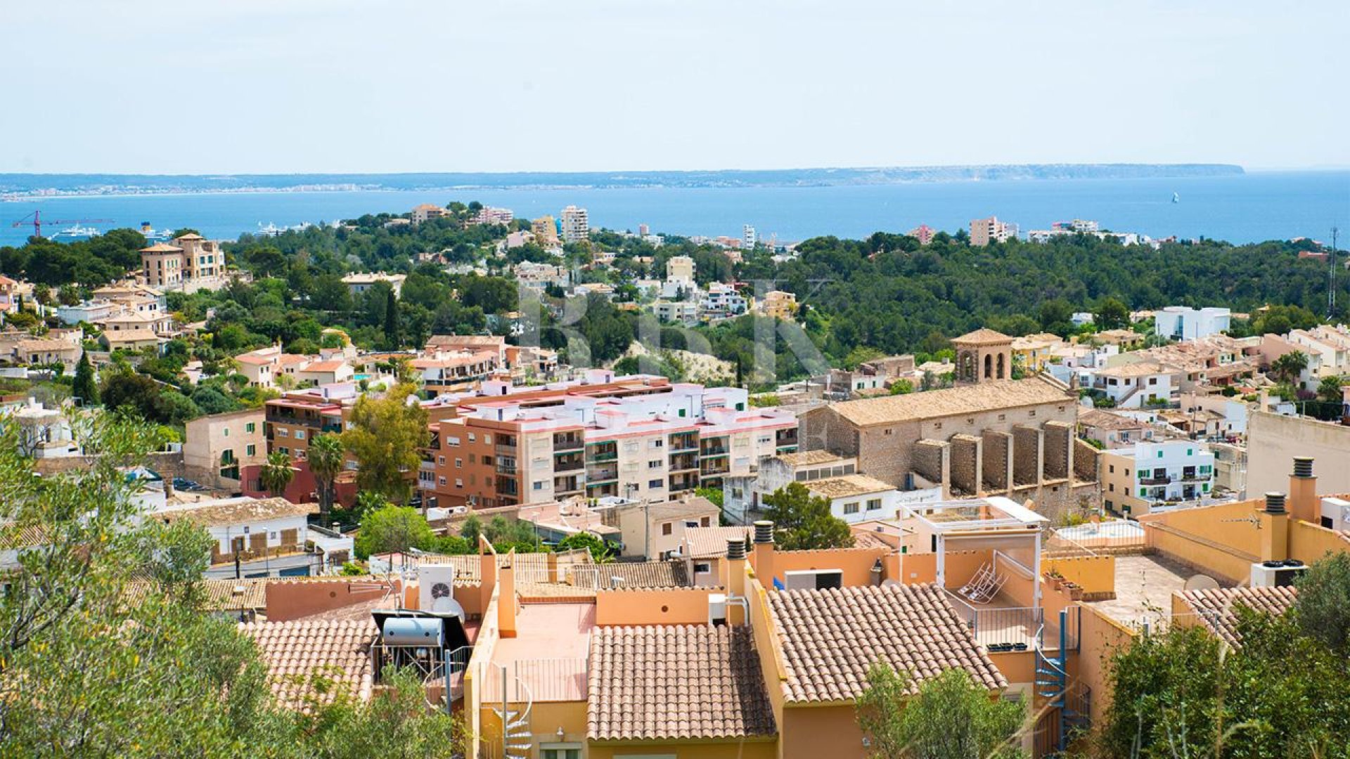 Resale - Apartments -
Palma - Gènova