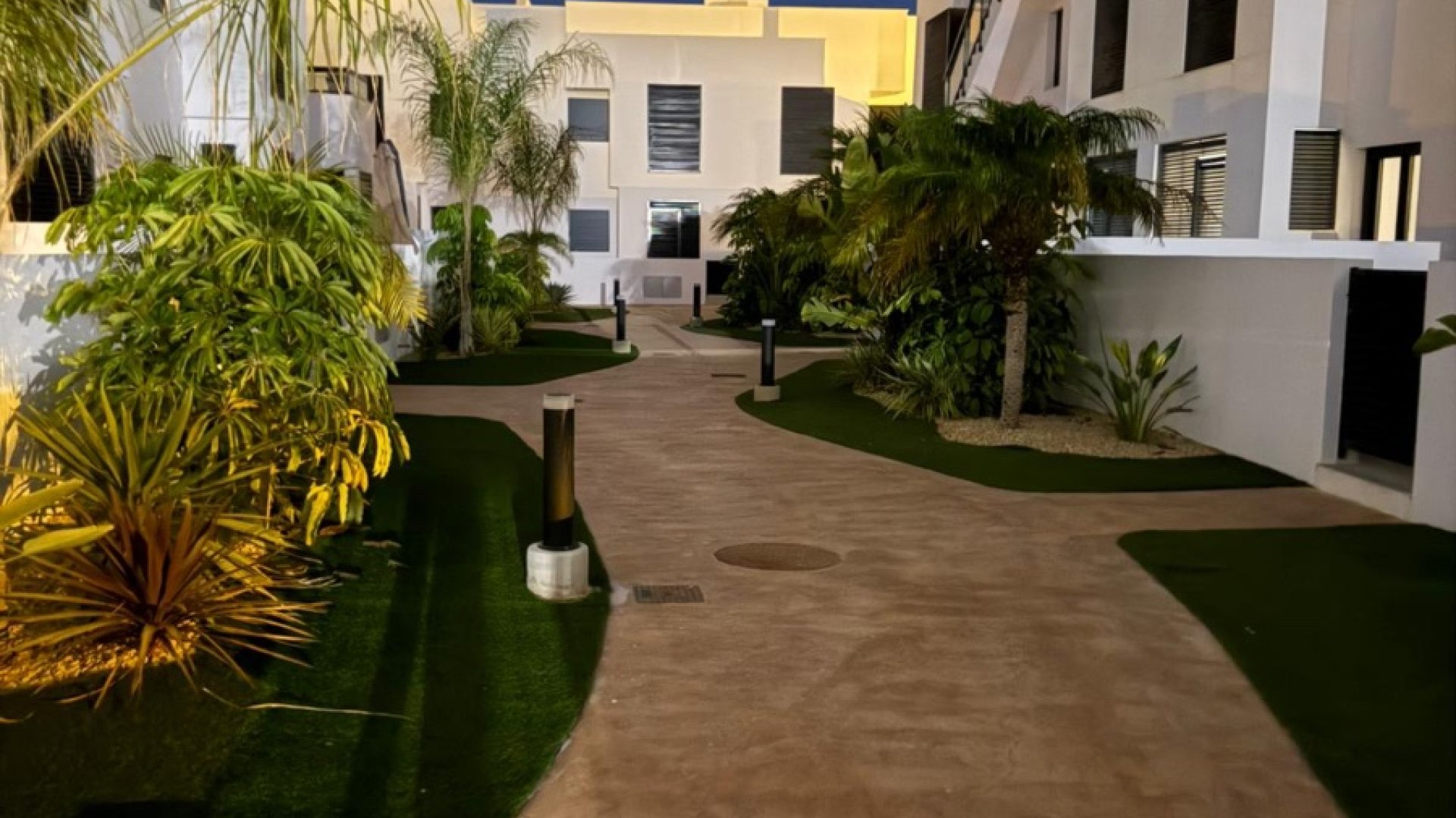 Resale - Apartments -
Pilar de la Horadada - El Mojón