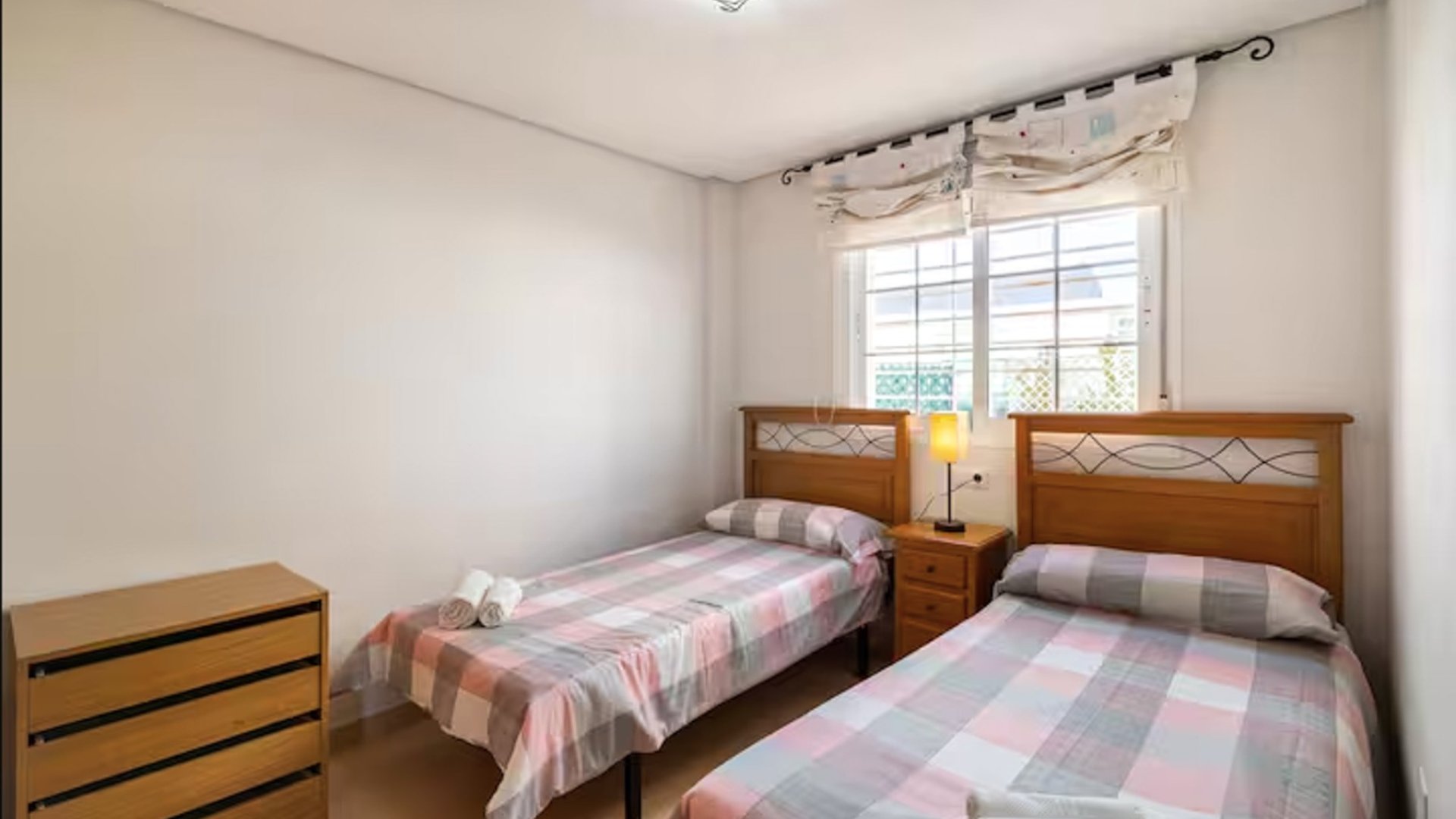 Resale - Apartments -
Pilar de la Horadada - Mil Palmeras