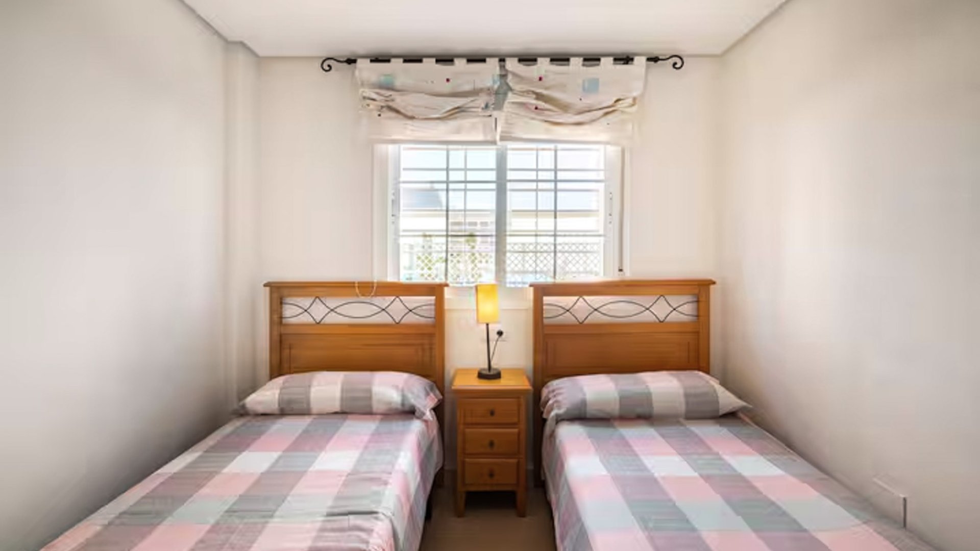 Resale - Apartments -
Pilar de la Horadada - Mil Palmeras