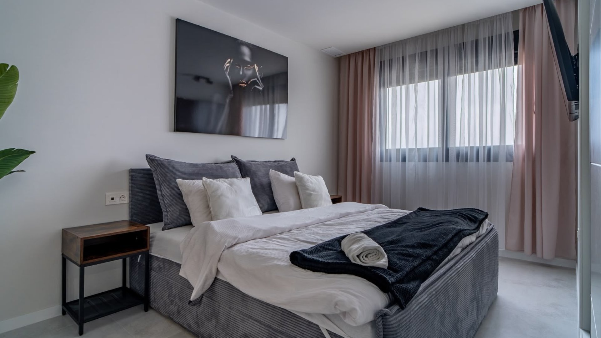 Resale - Apartments -
Pilar de la Horadada - Mil Palmeras