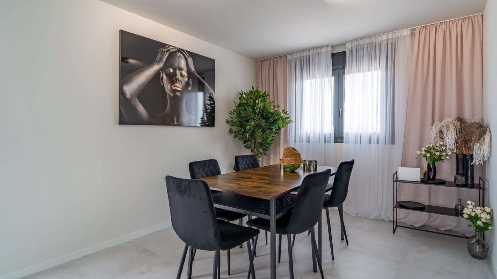 Resale - Apartments -
Pilar de la Horadada - Mil Palmeras
