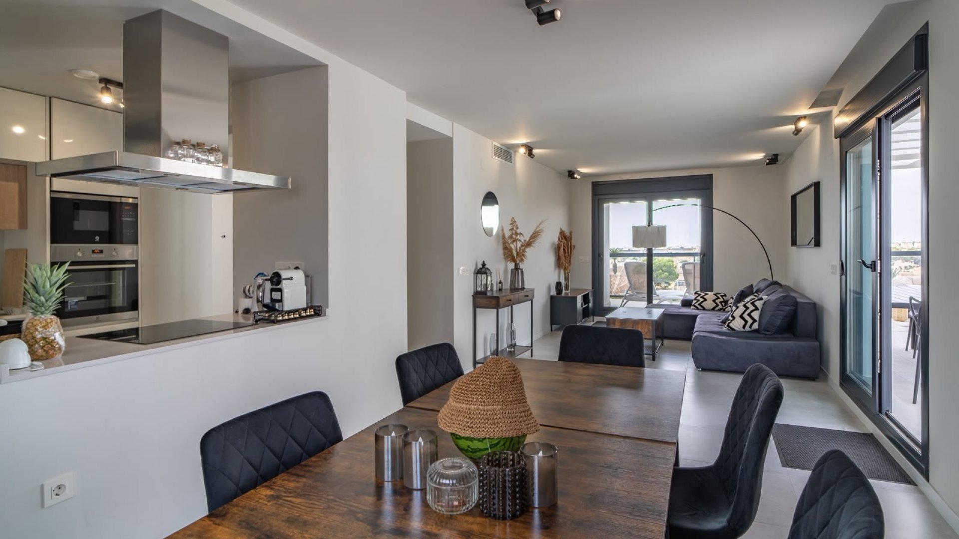 Resale - Apartments -
Pilar de la Horadada - Mil Palmeras