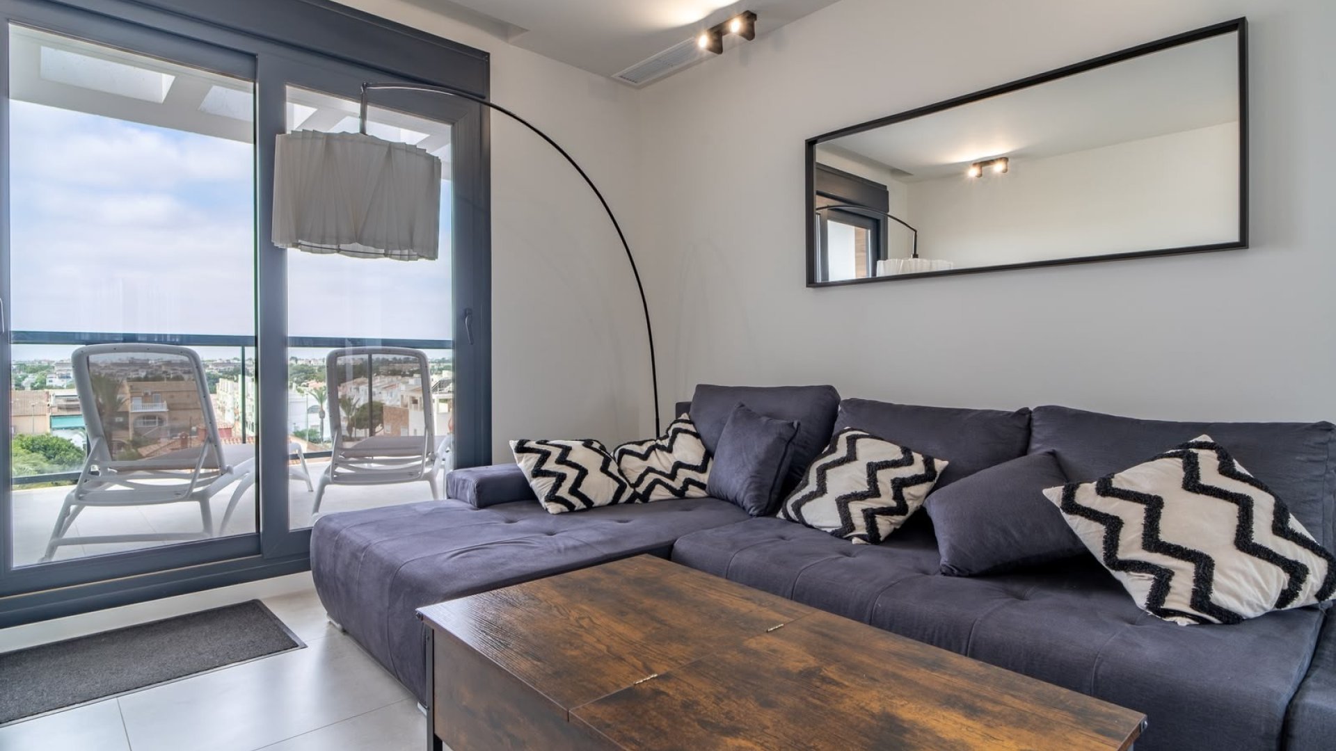 Resale - Apartments -
Pilar de la Horadada - Mil Palmeras