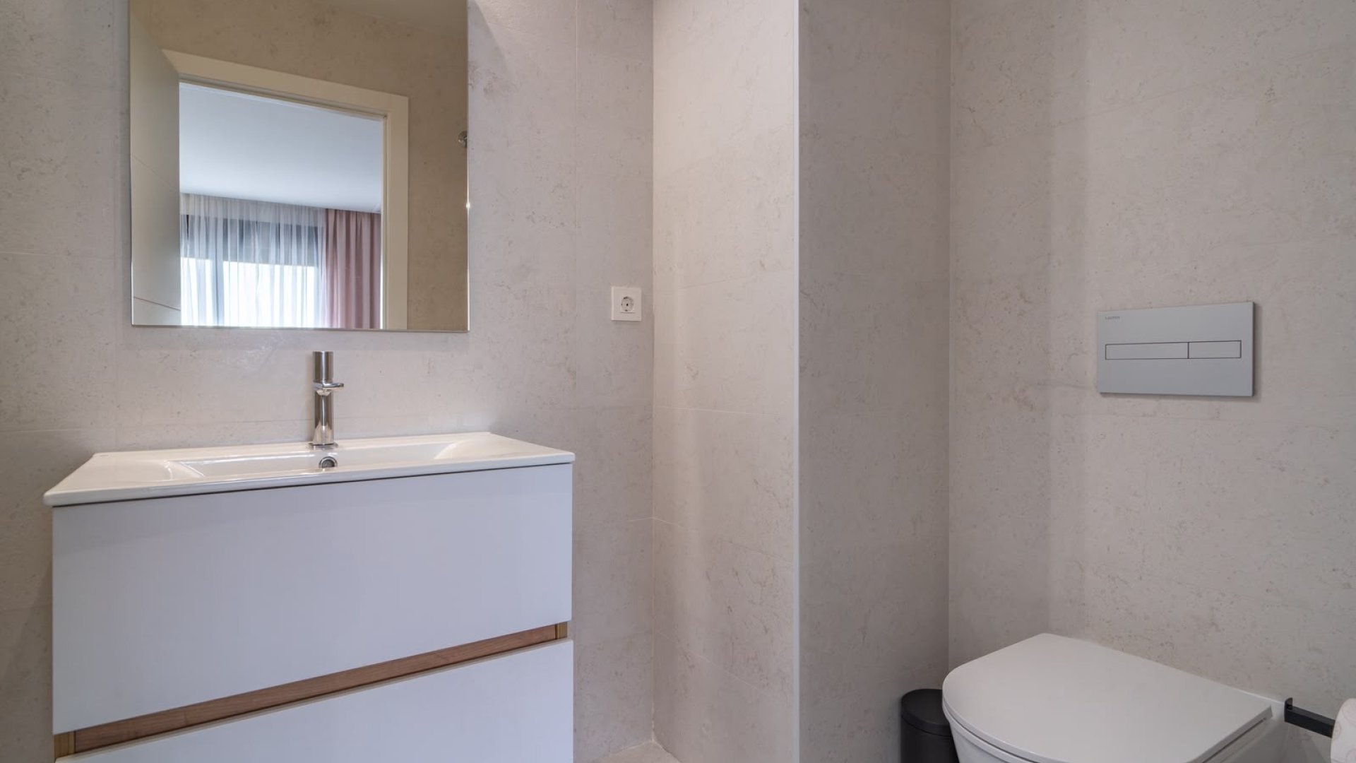 Resale - Apartments -
Pilar de la Horadada - Mil Palmeras