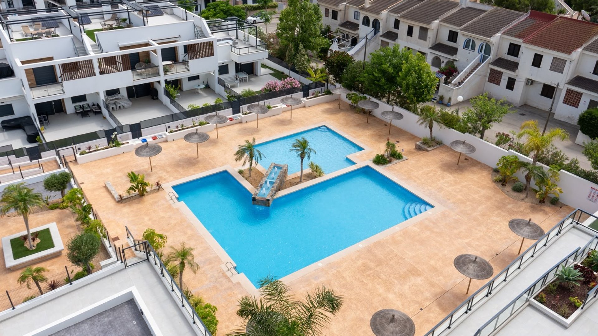 Resale - Apartments -
Pilar de la Horadada - Mil Palmeras