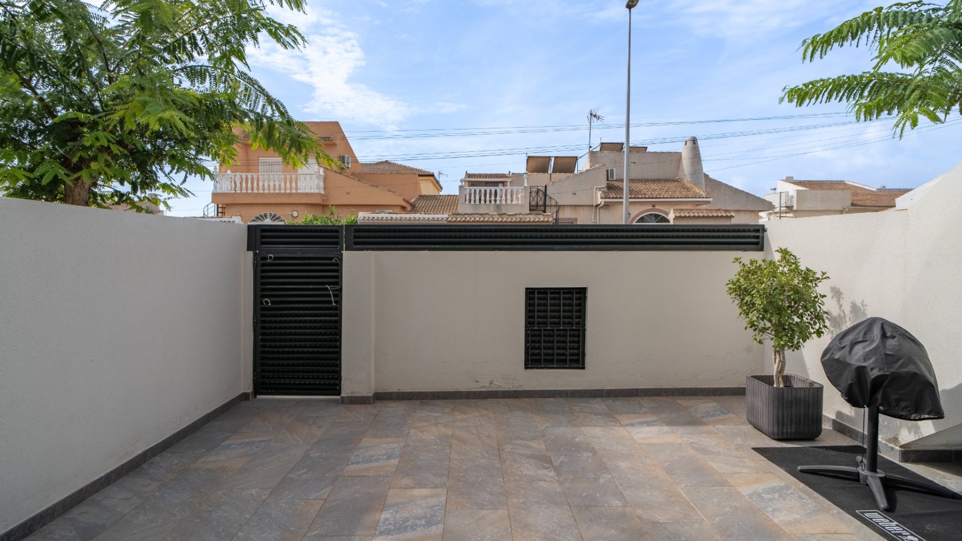Resale - Apartments -
Pilar de la Horadada - Mil Palmeras