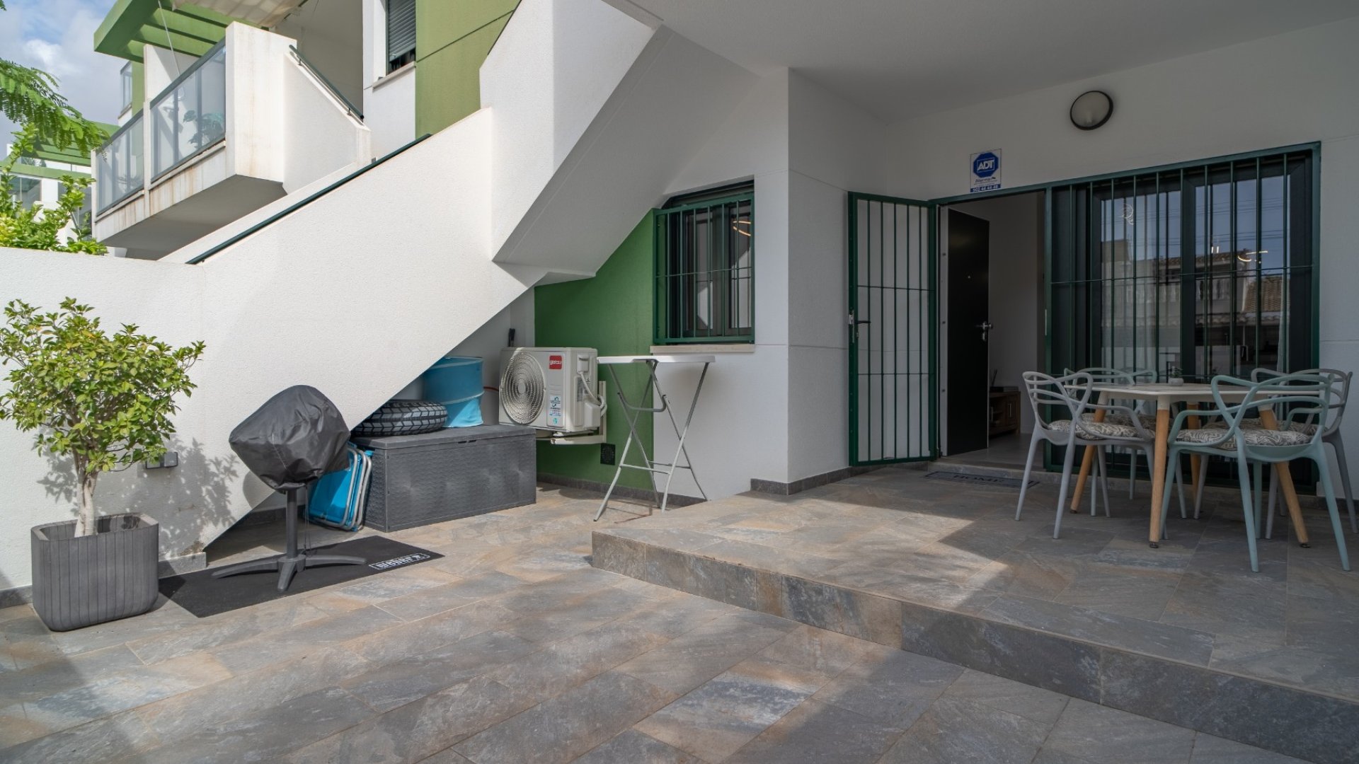 Resale - Apartments -
Pilar de la Horadada - Mil Palmeras