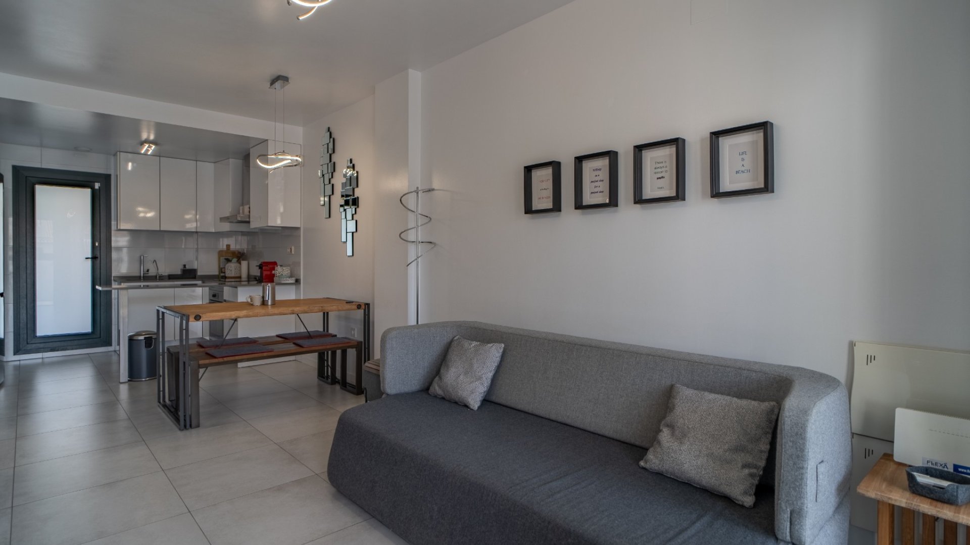 Resale - Apartments -
Pilar de la Horadada - Mil Palmeras