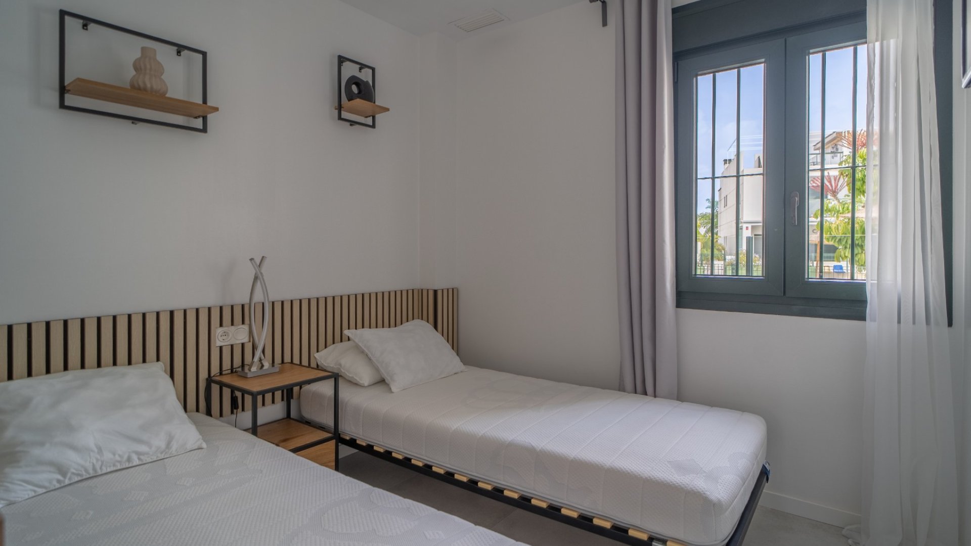Resale - Apartments -
Pilar de la Horadada - Mil Palmeras