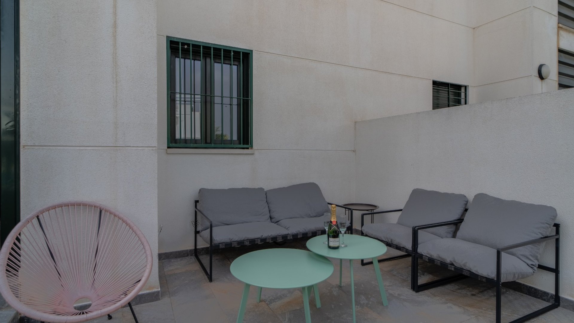 Resale - Apartments -
Pilar de la Horadada - Mil Palmeras