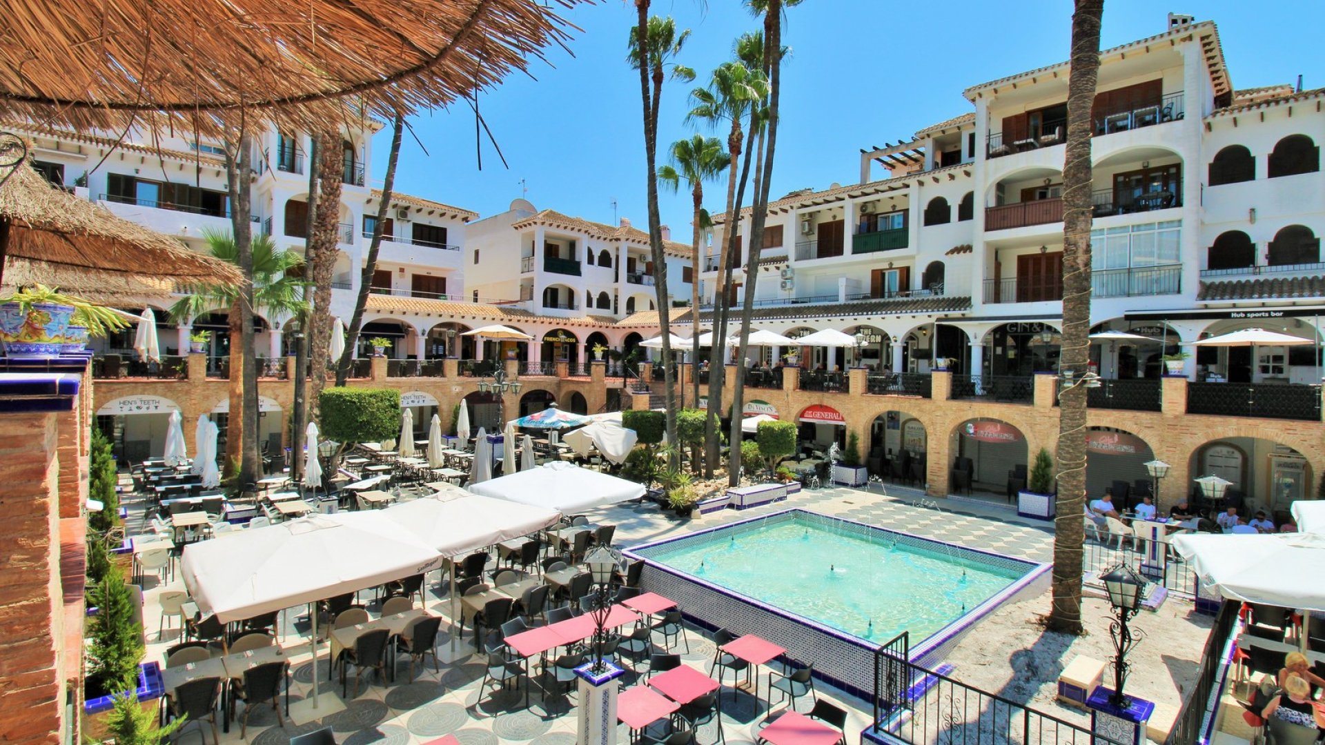 Resale - Apartments -
Playa Flamenca