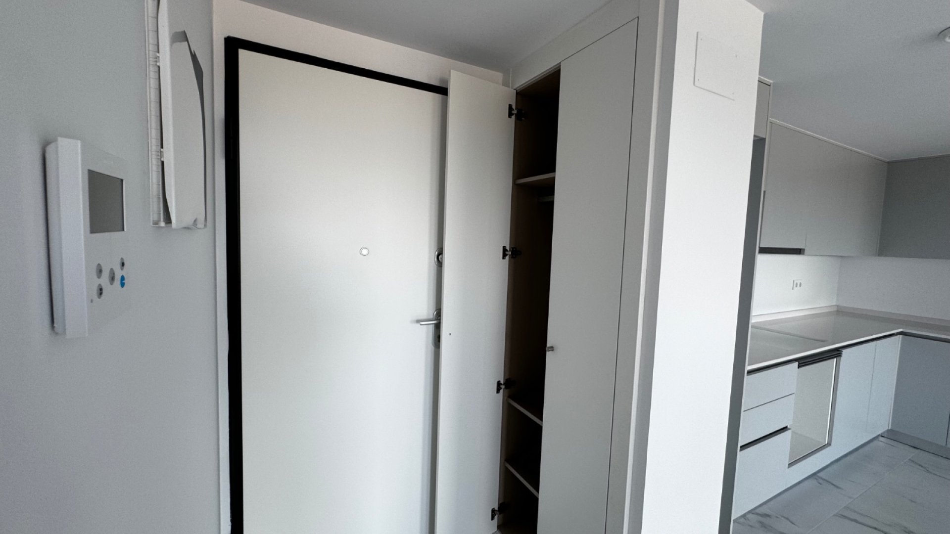 Resale - Apartments -
Punta Prima