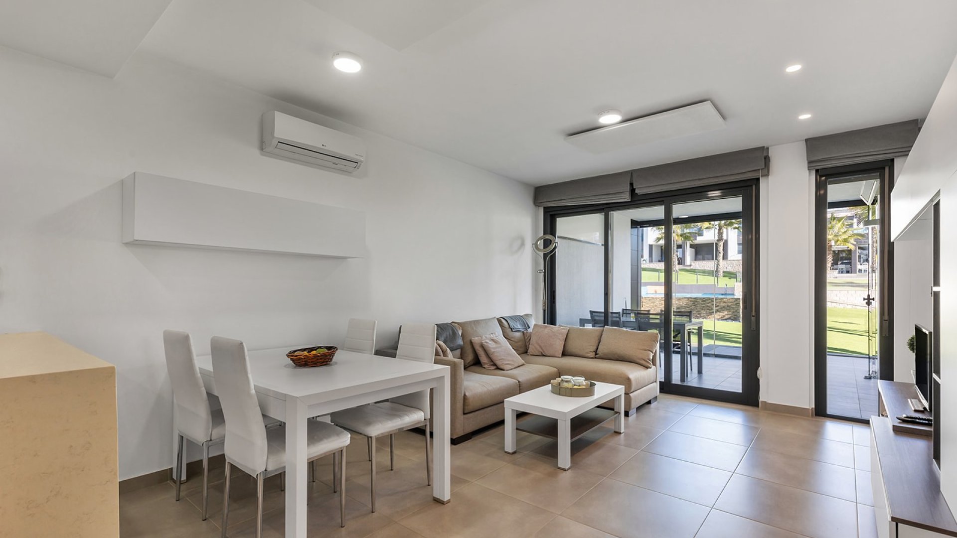 Resale - Apartments -
Punta Prima