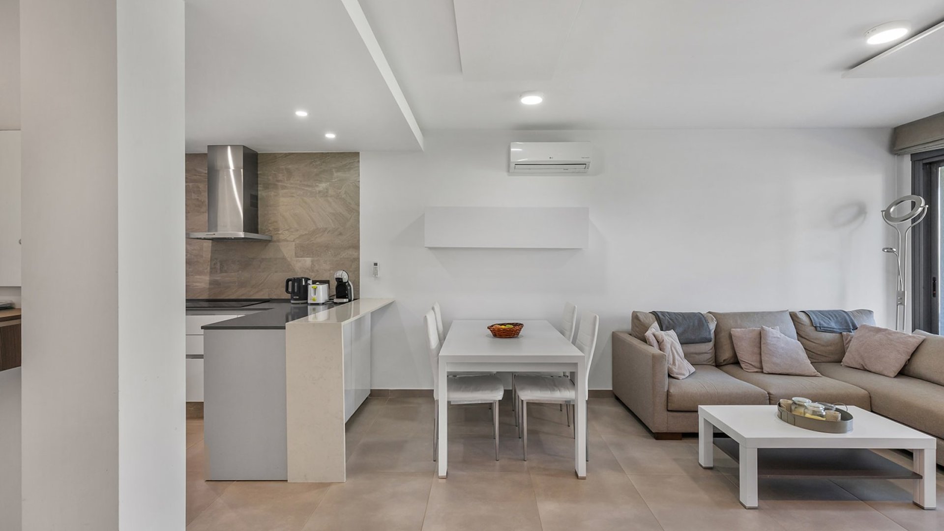 Resale - Apartments -
Punta Prima