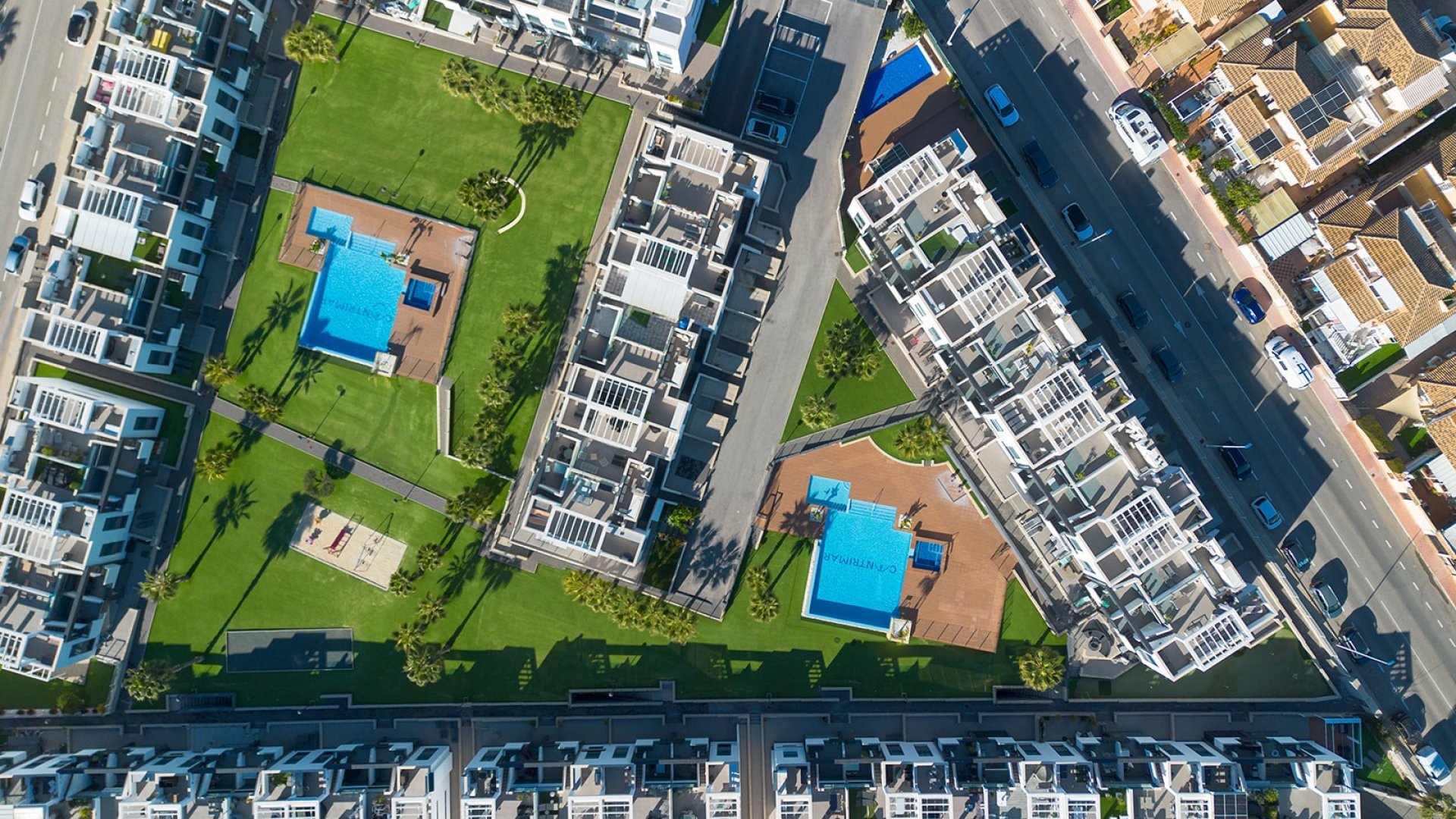 Resale - Apartments -
Punta Prima