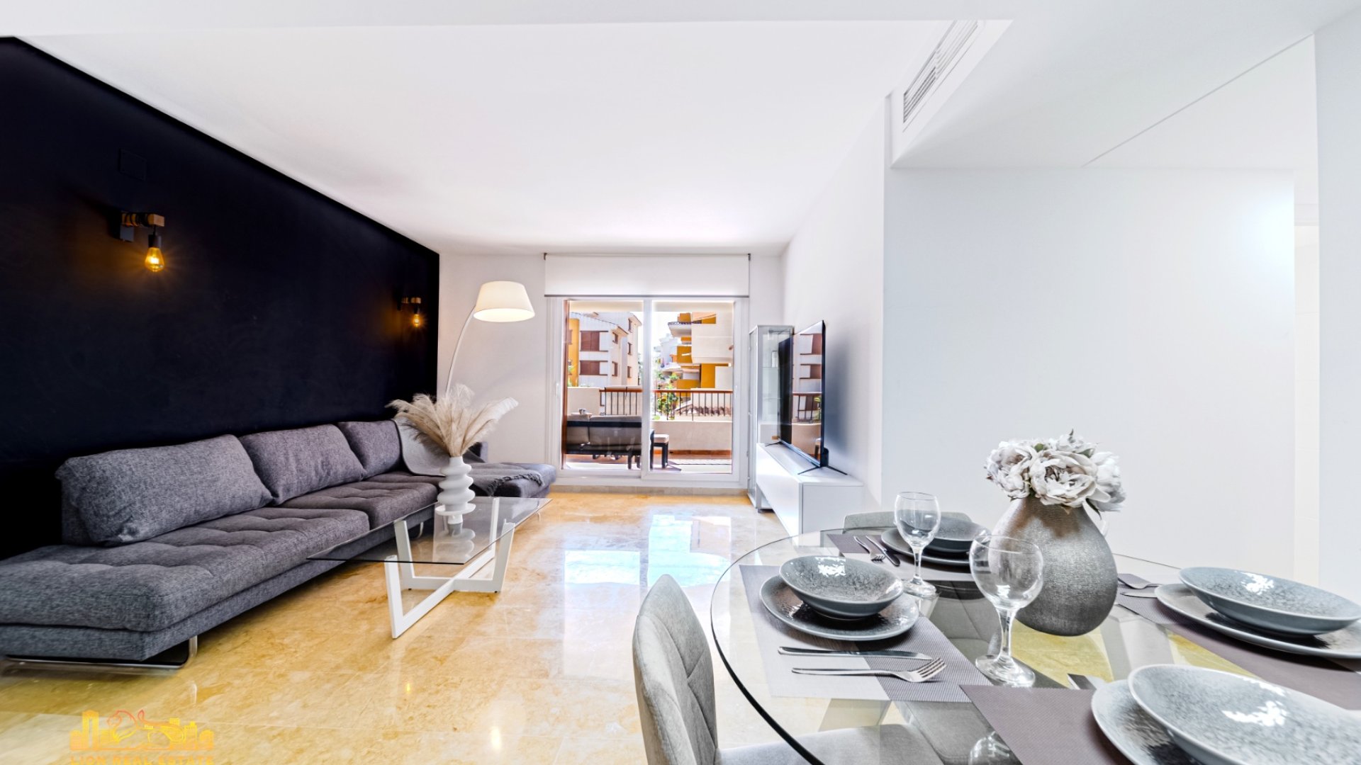 Resale - Apartments -
Punta Prima