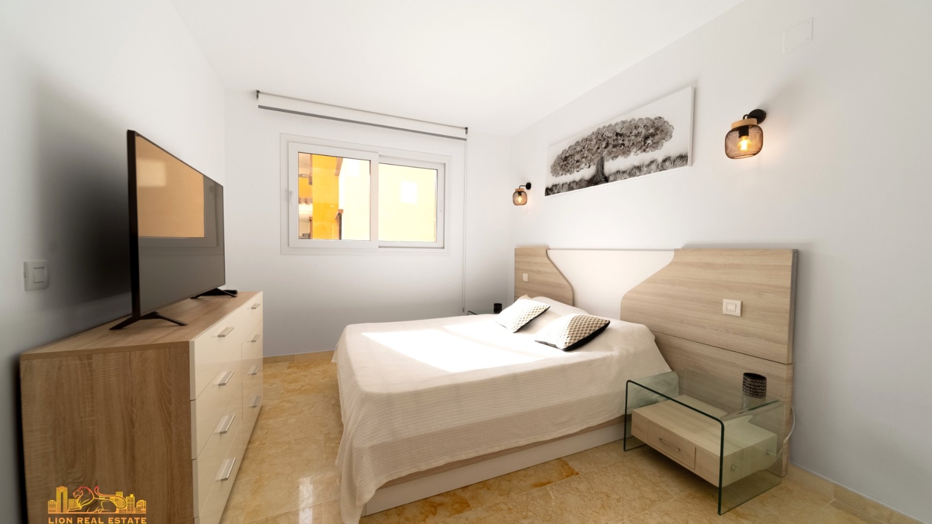 Resale - Apartments -
Punta Prima