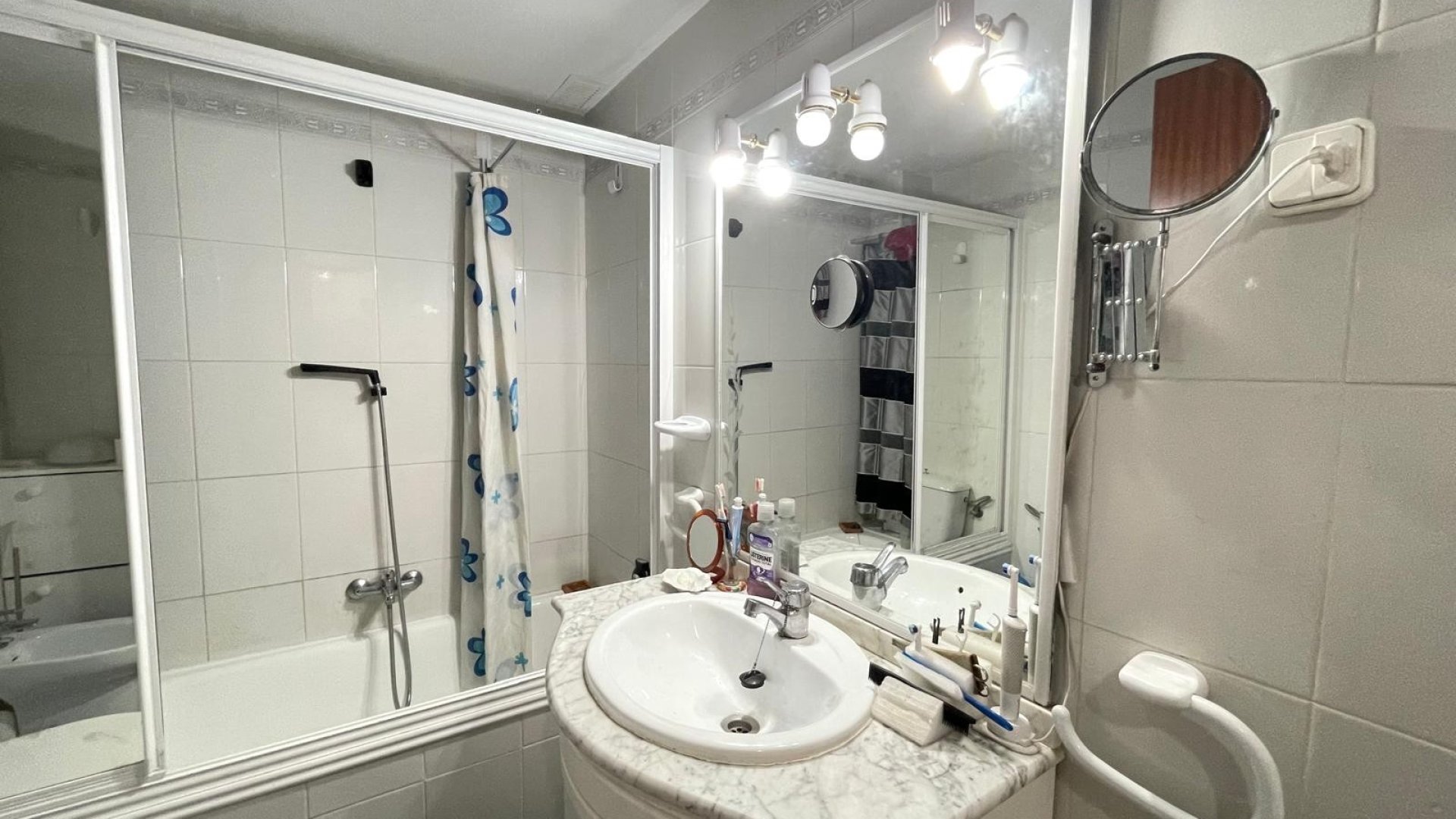 Resale - Apartments -
Punta Prima