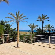 Resale - Apartments -
Punta Prima